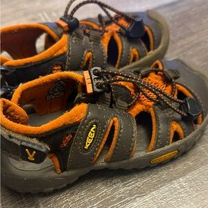 Toddler KEENS, Size 7, Great Condition